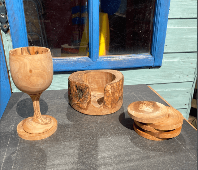 Olive Wood wine glasses/goblets